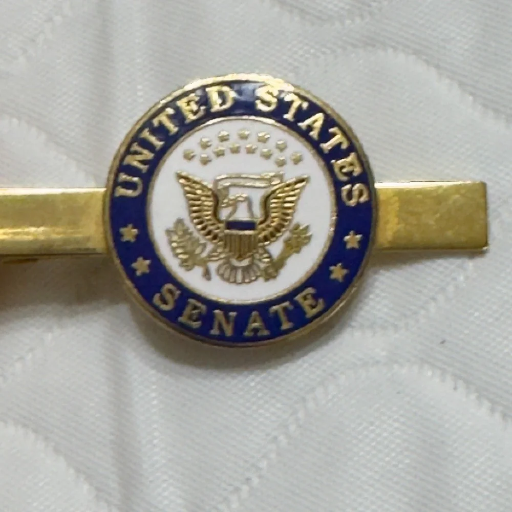 Vintage United States Senate Gold Tone 2